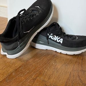 Hoka One One Mach 4 womens size 9 B Black